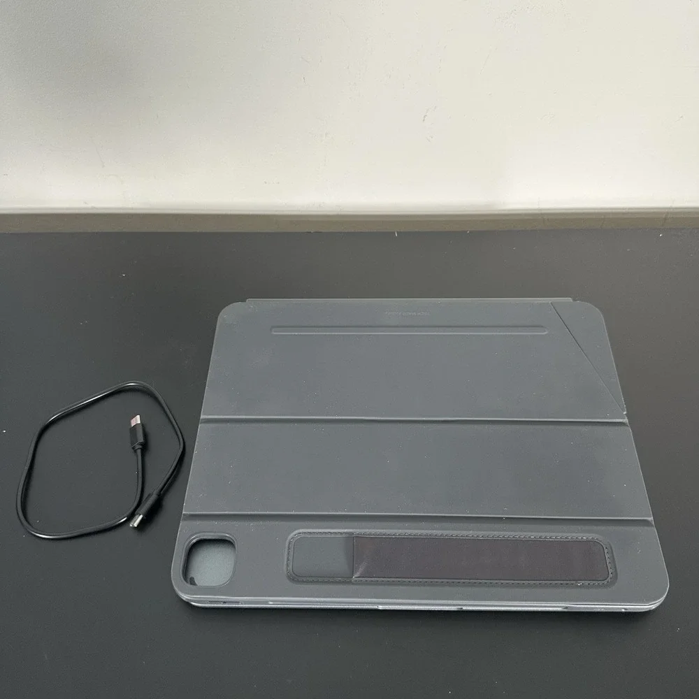 ESR iPad Pro 13 Keyboard Case M4 M5 Magnetic Detachable Trackpad Shift Dark Gray